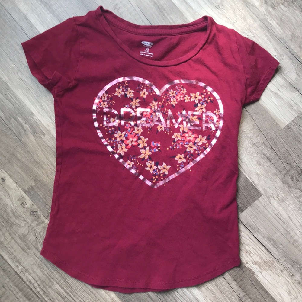 Old Navy t-shirt